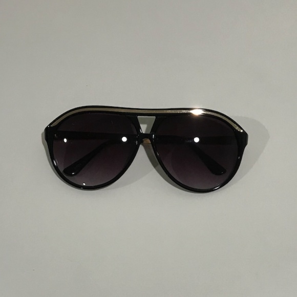 Oversized Aviator Black-Gold Sunglasses main image 10